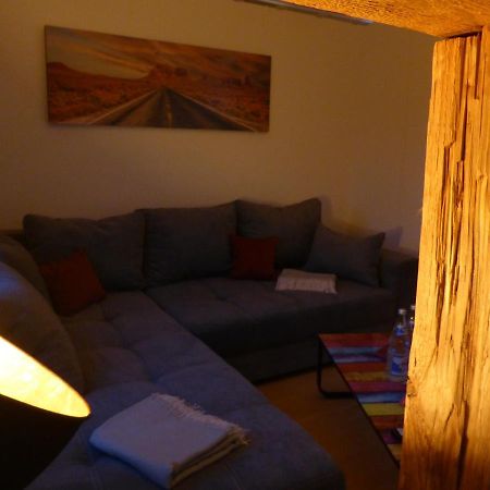 Jena City Apartment, Balkon, Sonnig, Wifi, Parkplaetze, Naehe Zentrum Exterior photo
