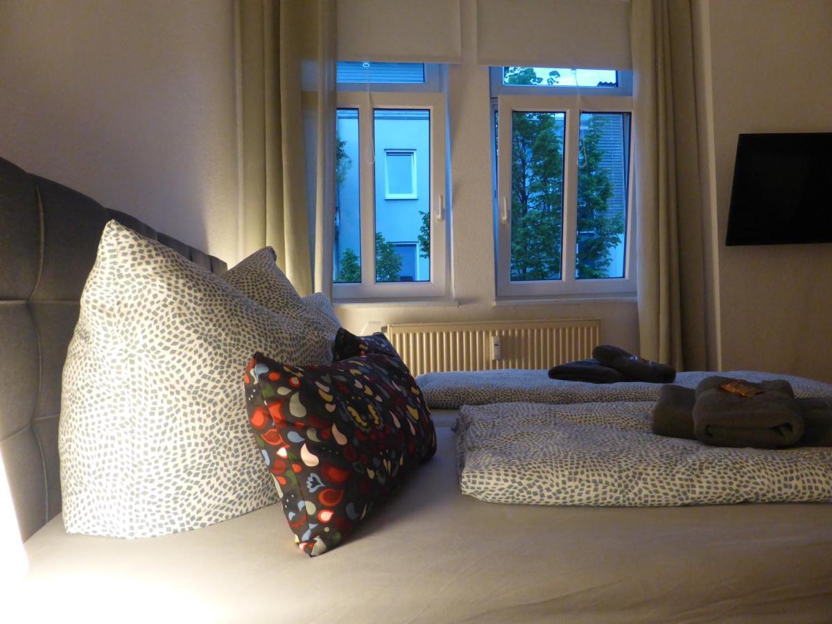 Jena City Apartment, Balkon, Sonnig, Wifi, Parkplaetze, Naehe Zentrum Exterior photo