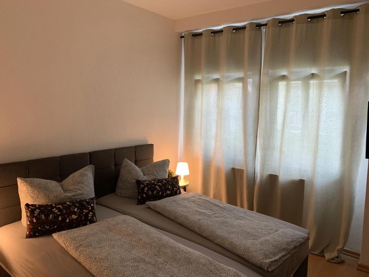 Jena City Apartment, Balkon, Sonnig, Wifi, Parkplaetze, Naehe Zentrum Exterior photo