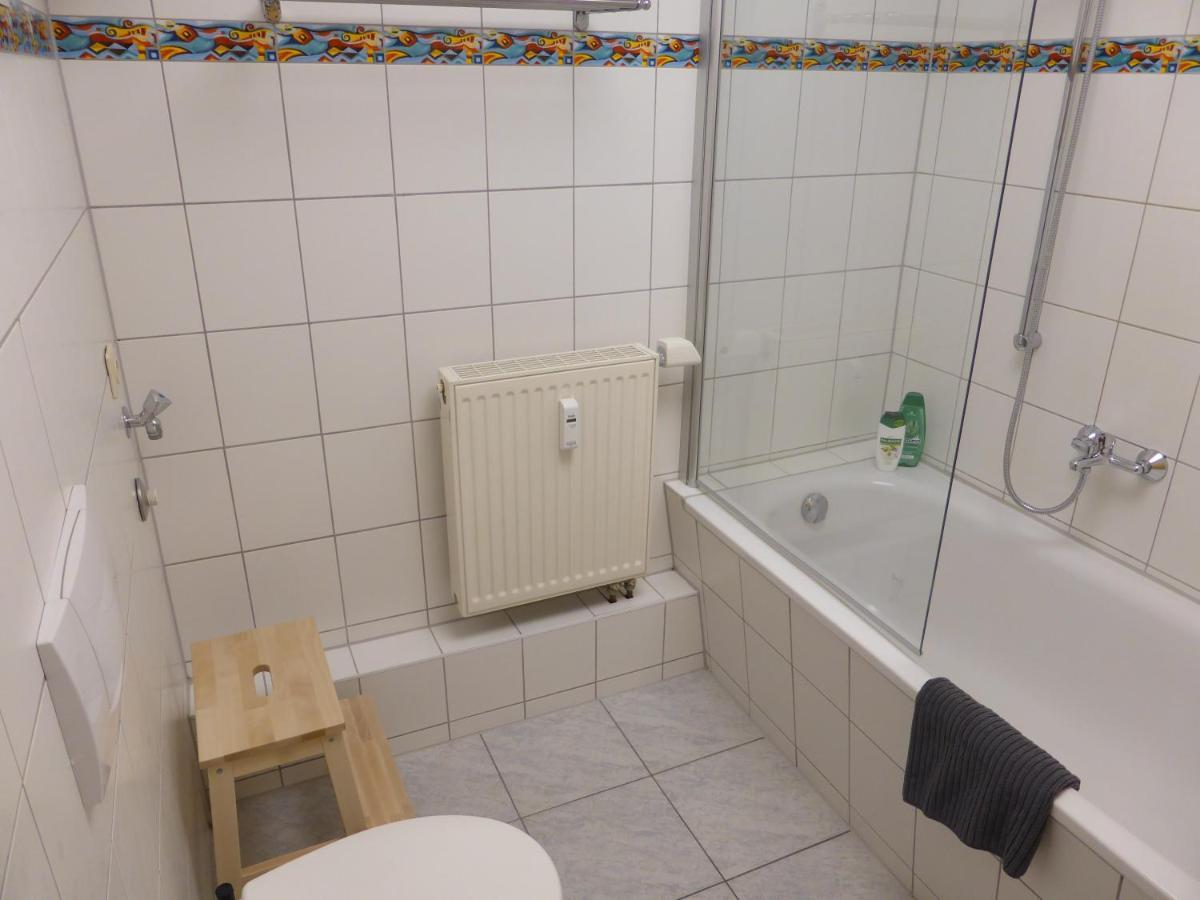 Jena City Apartment, Balkon, Sonnig, Wifi, Parkplaetze, Naehe Zentrum Exterior photo